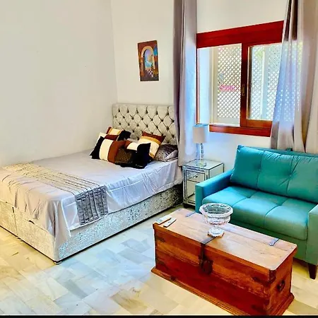 לינה וארוחת בוקר Stunning At Del Golf, 5 Stars And Frontline Golf, Porto Banus, מארבלה