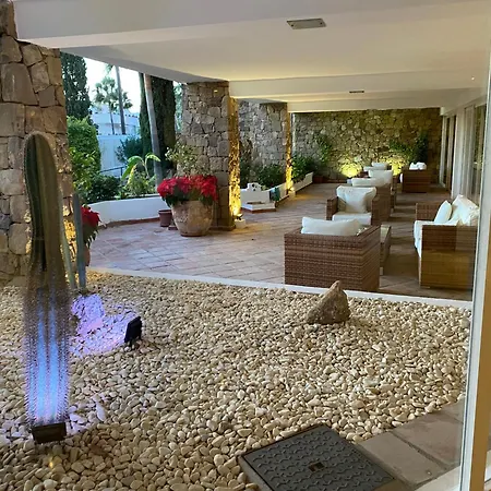 Bed & Breakfast Stunning At Del Golf, 5 Stars And Frontline Golf, Porto Banus, Marbella