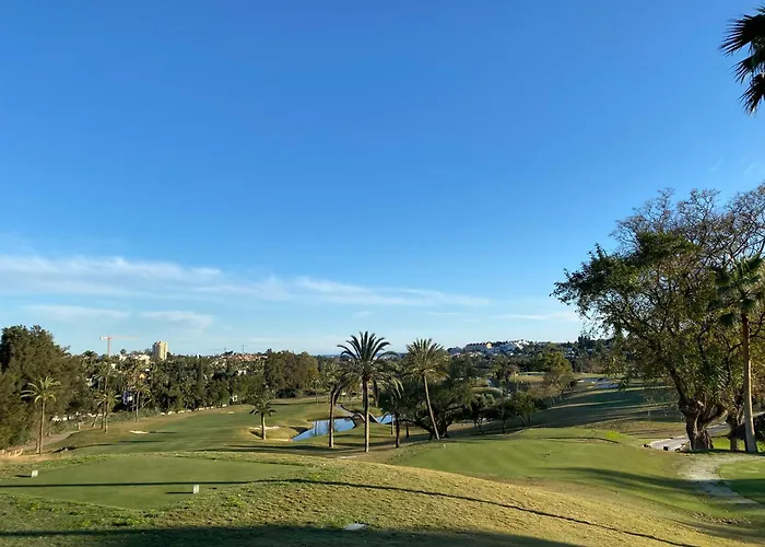 Stunning At Del Golf, 5 Stars And Frontline Golf, Porto Banus, Bed & Breakfast 5*